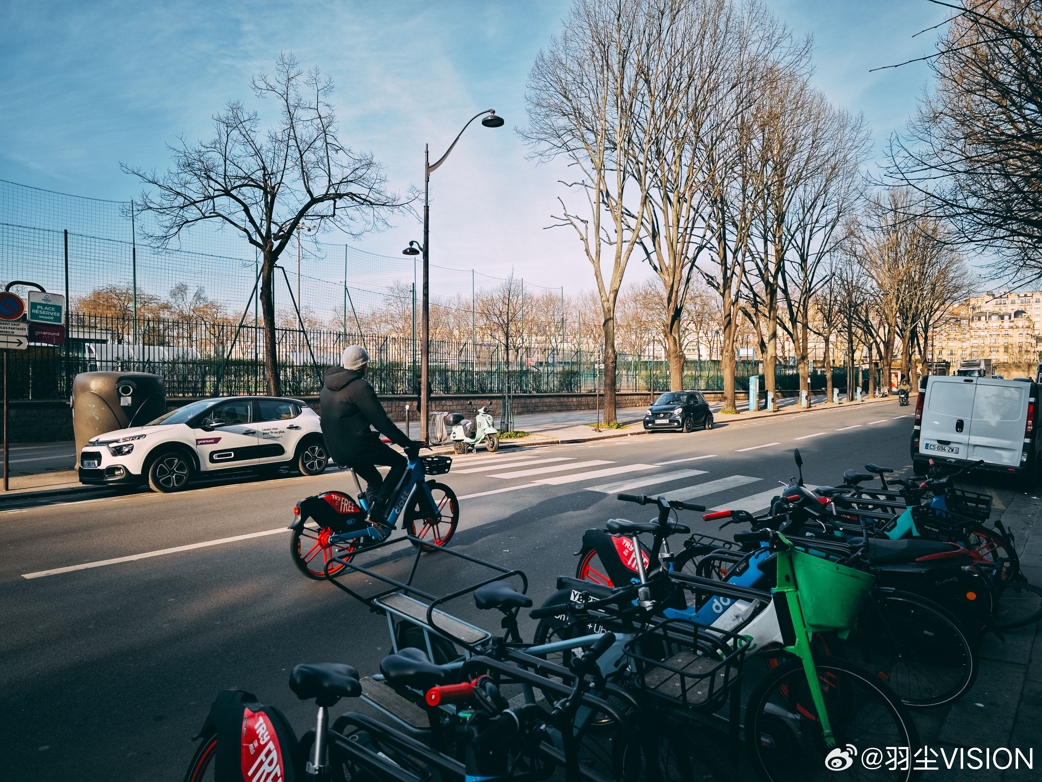 关于巴黎的随手拍🇫🇷📷忘记了型号的神秘手机💻Lightroom Clas