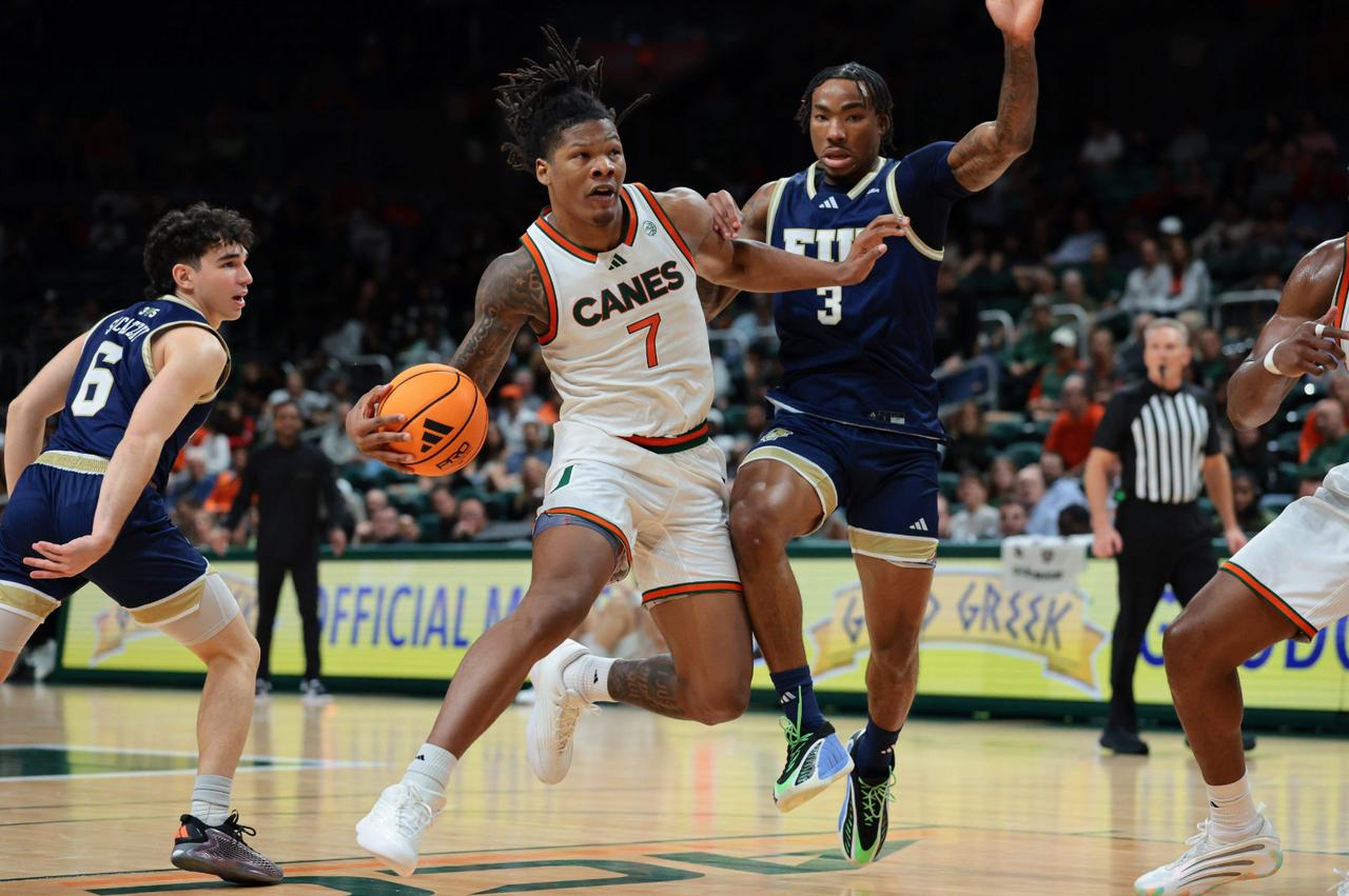 主场作战的迈阿密大学以98比81战胜了佛罗里达国际大学。本场比赛后，迈阿密大学的