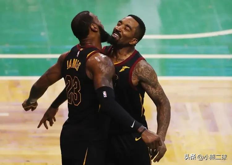 JR-史密斯直言：2016骑士完胜2020湖人 ，欧文无人能防
 
北京时间3月