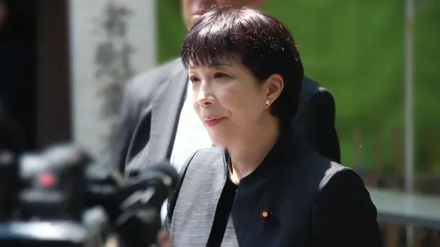 【G7变成“狗7”！中国对美国的两个小弟打出正反两手牌】日本和加拿大，分别是美国