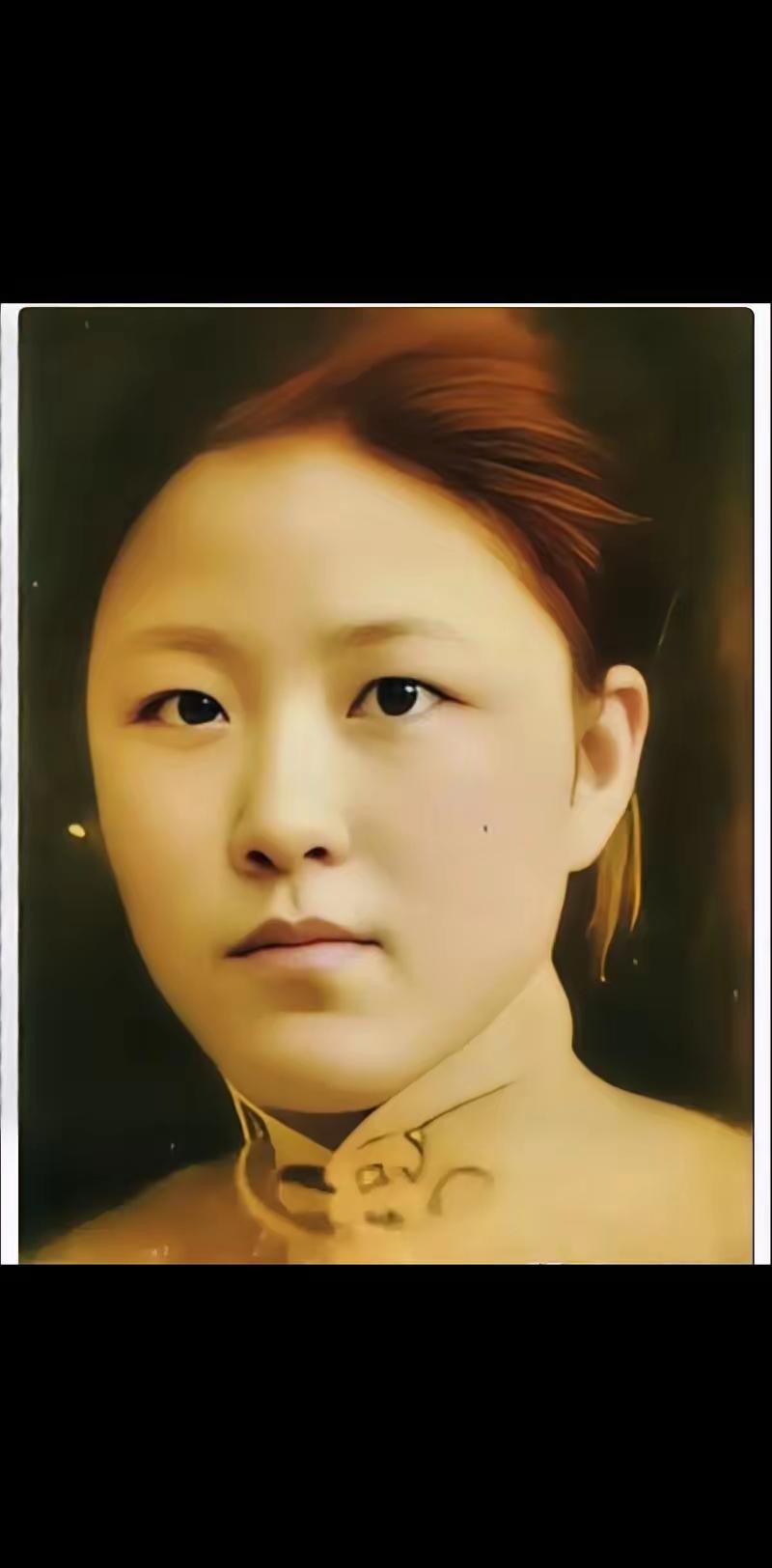 1941年上海法租界，陈恭澎叛变的密报刚传进小楼，日军特务的皮鞋声就砸在楼梯上。