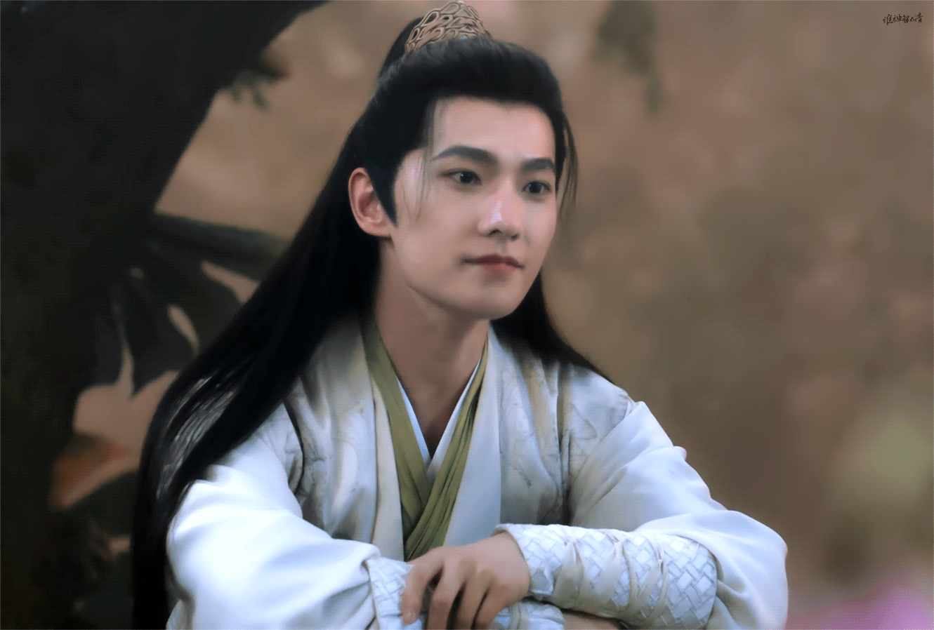 杨洋杨洋0909生日快乐yy 杨洋的日常另存为 你是舞台中央流转的热浪，在聚光灯