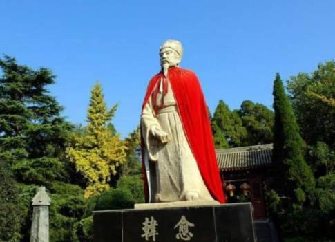 “韩愈被贬潮州，没带伞、没带钱、没带PPT，却靠三句话让全城跪了！”

公元81