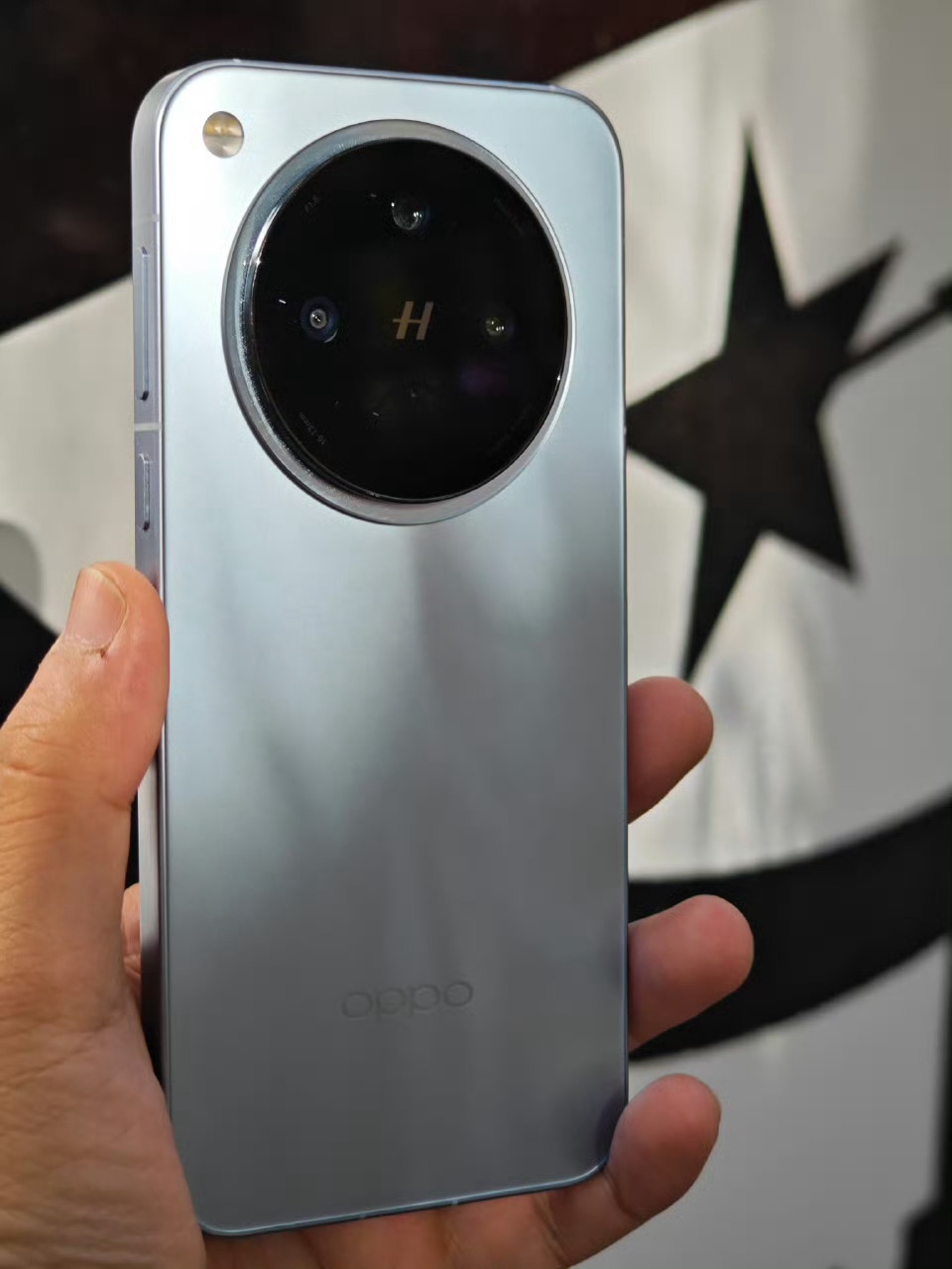 用OPPO Find X8一段时间了，无影抓拍成功率很高，拍娃拍风景都省心📸。