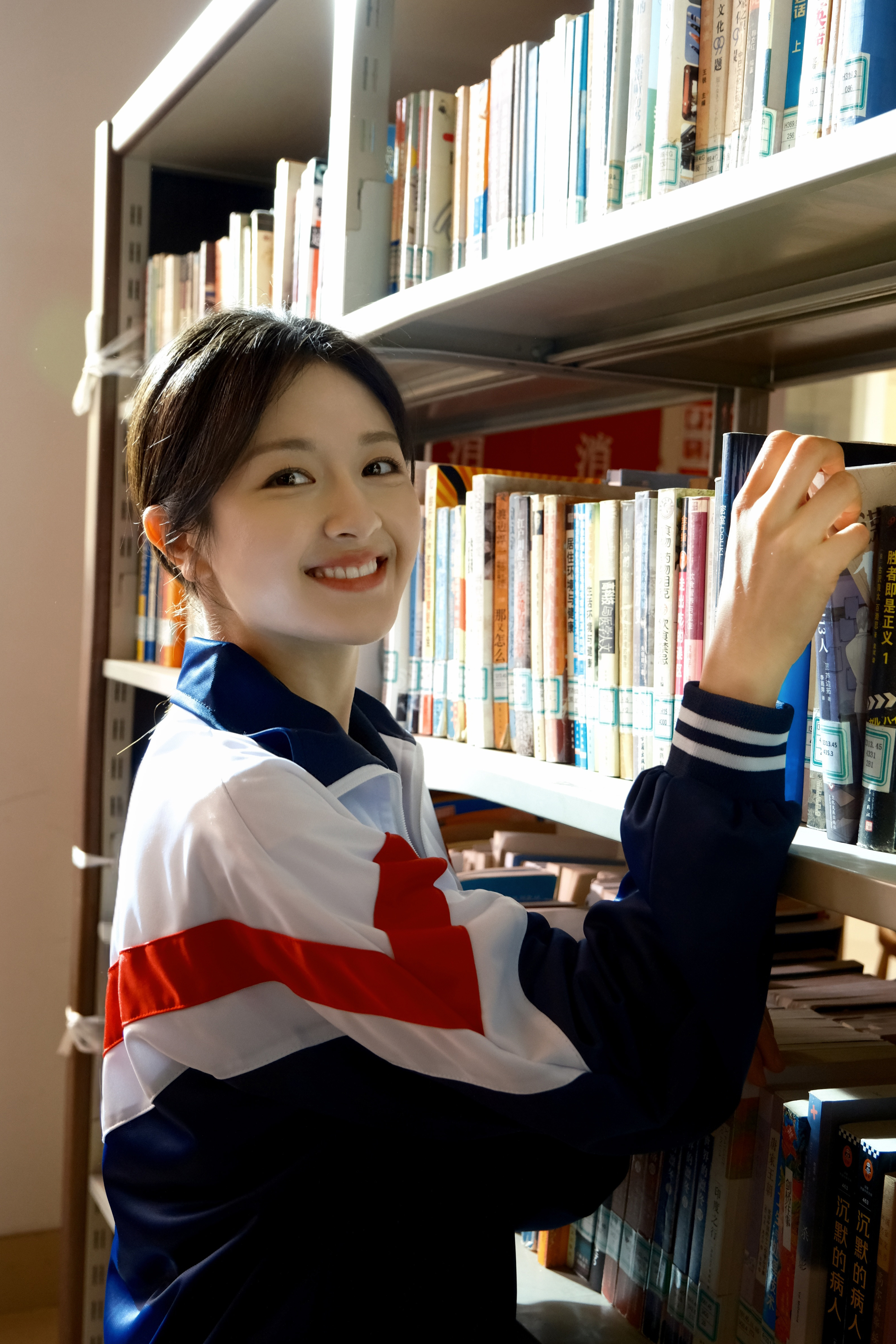 微博：学校：中央戏剧学院专业：18级表演年龄：1999年9月2日出生于北京身高：