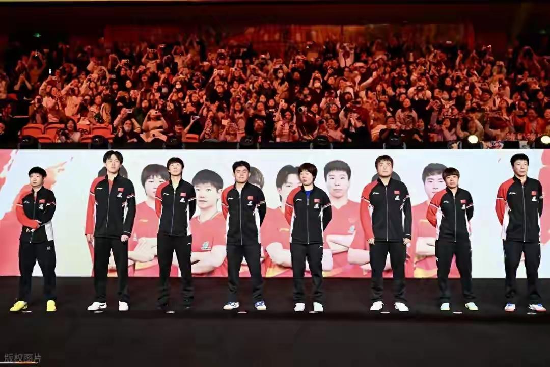 国乒战胜日本队夺混团世界杯冠军
         这是2025年国际乒联混合团体