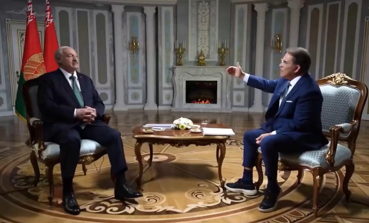 卢卡申科：如果美国连伊朗都对付不了，就别去得罪中国了。

4月6日，卢卡申科在明