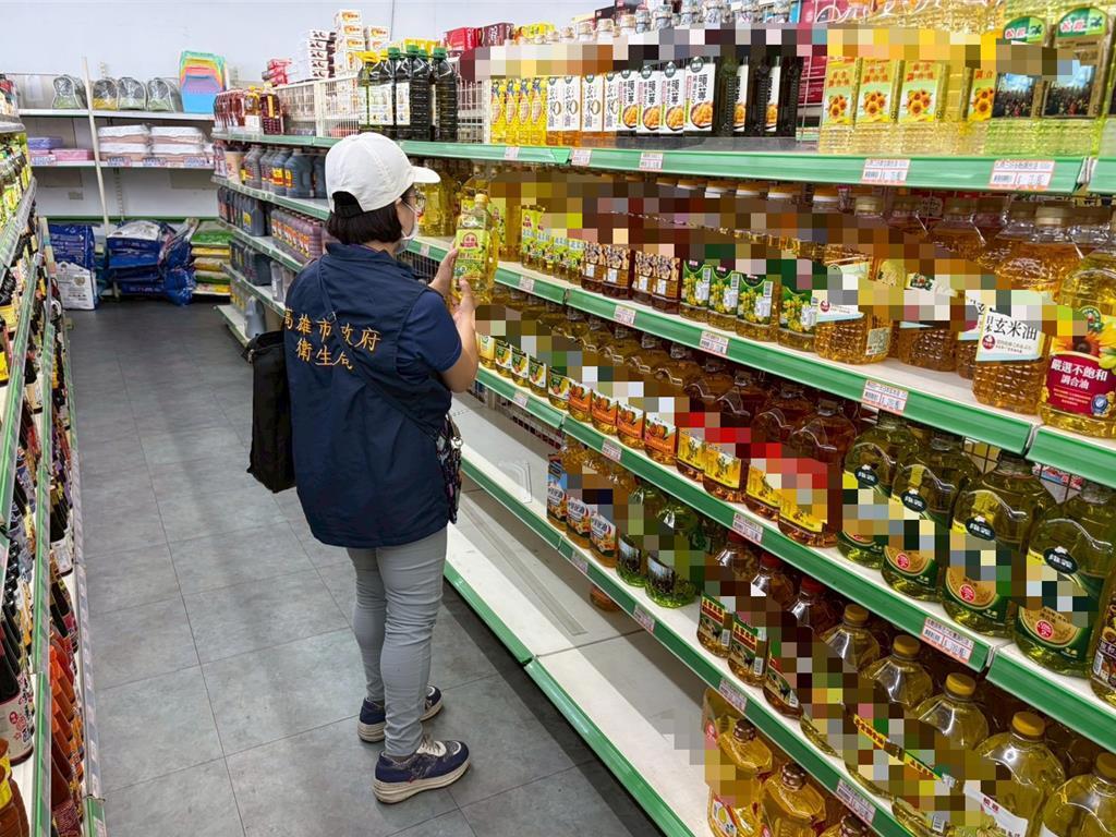 青鸟控“蓝营在油品加料” 柳采葳叹：人一绿、脑堪虑？
中联致癌油案持续延烧，“食