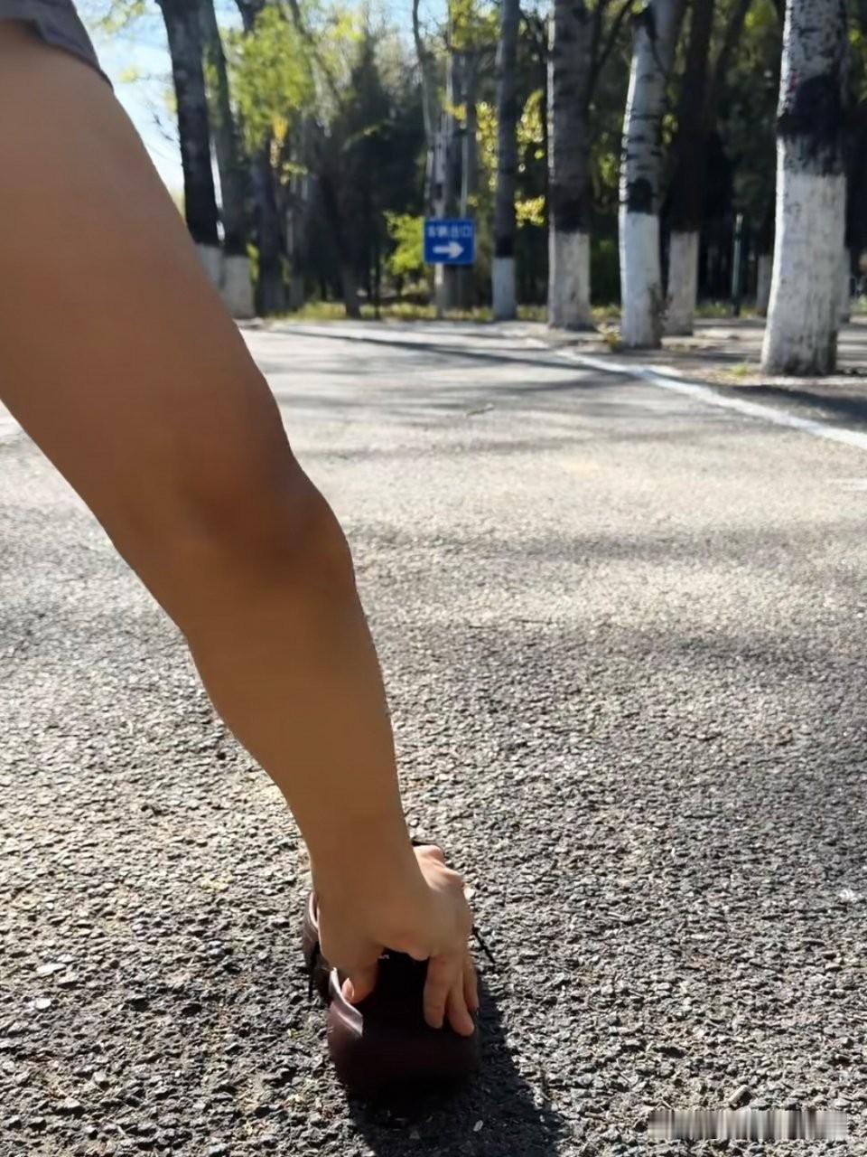 ​​​自律的人永远在发光，热爱生活，热爱运动的帅哥。谁能不爱呢。