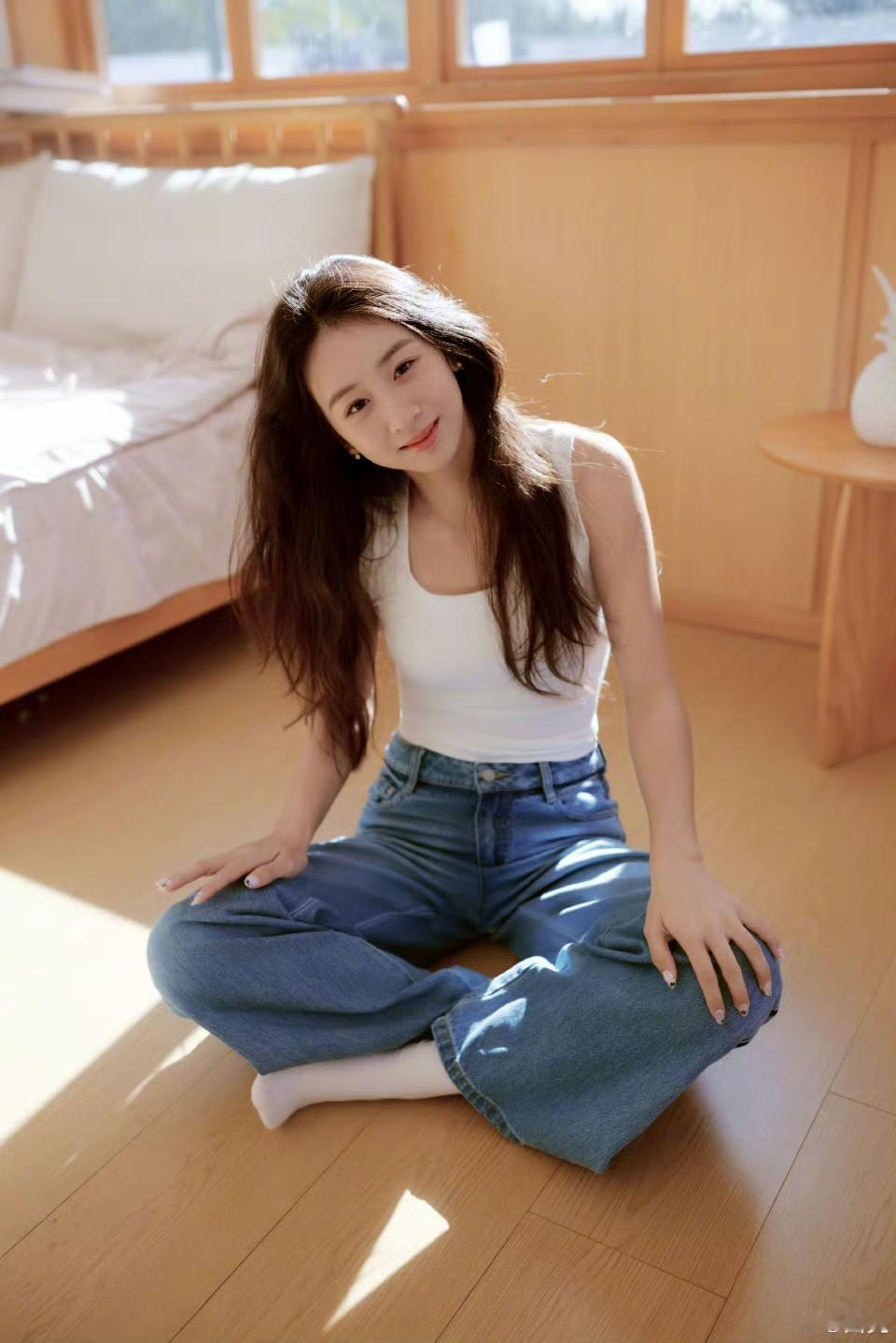 森碟18岁！风一样的女子长成高挑元气少女。
 
4月15日，田亮叶一茜女儿田雨橙