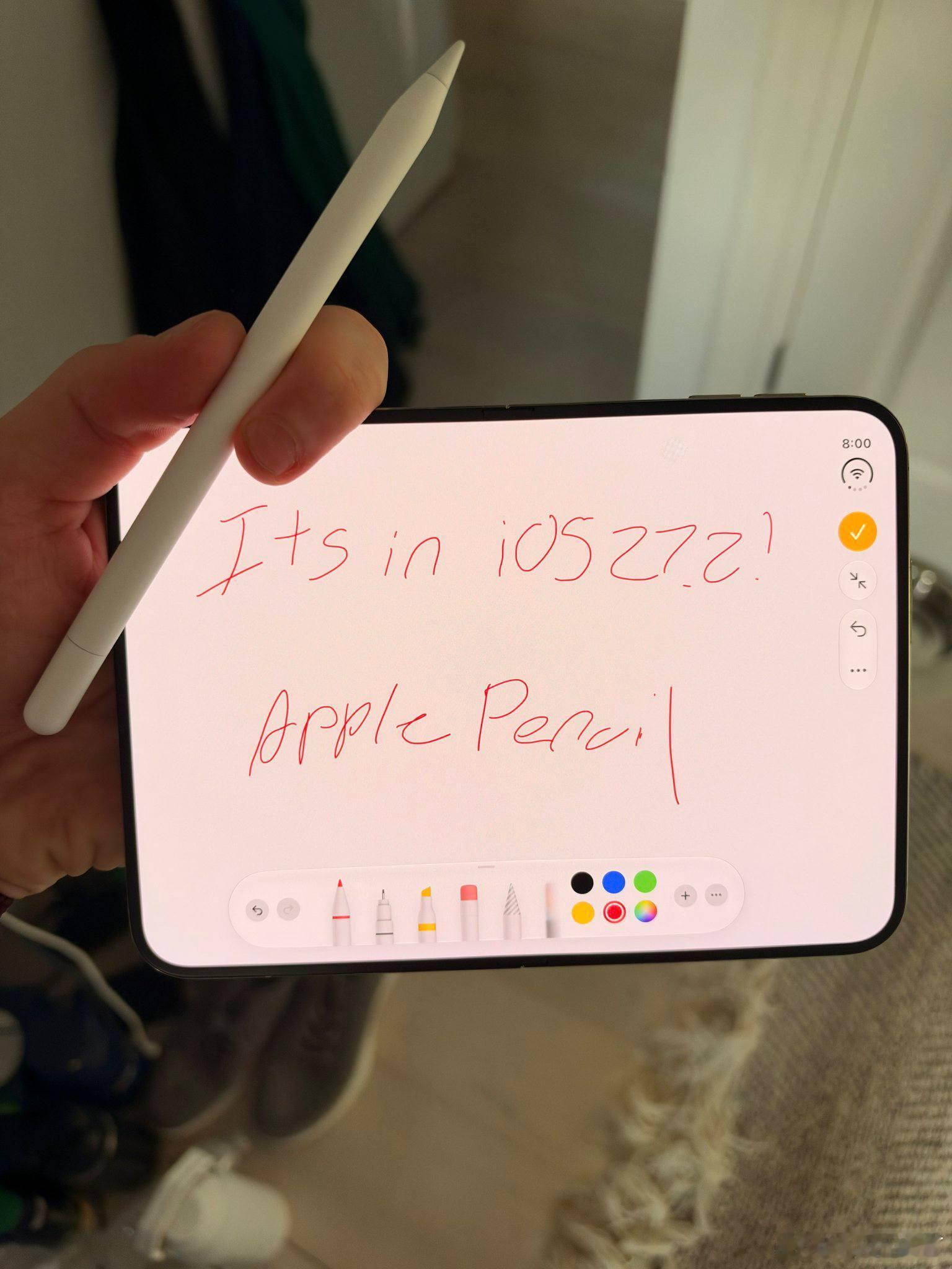 iPhone[超话]  根据 Creative Strategies 分析师 M
