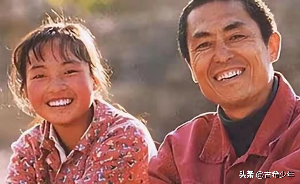 为什么人有名有钱了就往欧美跑？你看魏敏芝也去了美国夏威夷。
 
老夫就在想，如果