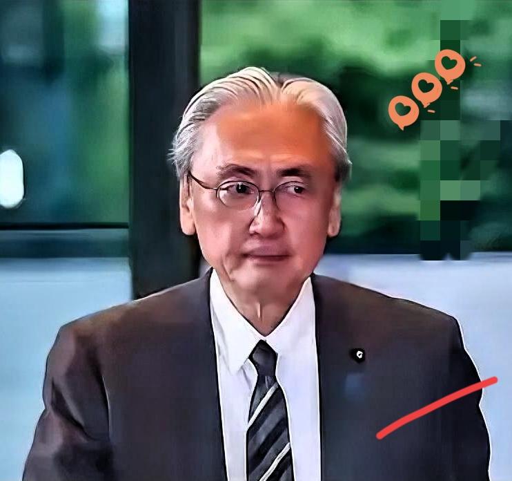 日本这回算是彻底尴尬到家了！嘴上拼命放软话想缓和关系，到处隔空示好，结果咱们压根