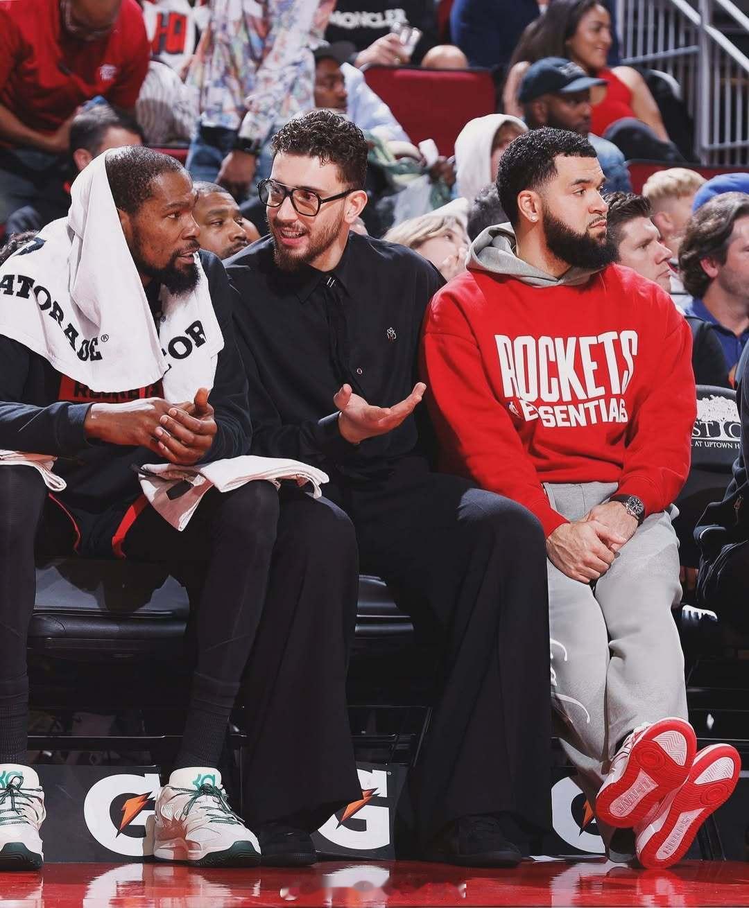 枯木会逢春，我们要走的路，也会繁花似锦。晚安🚀