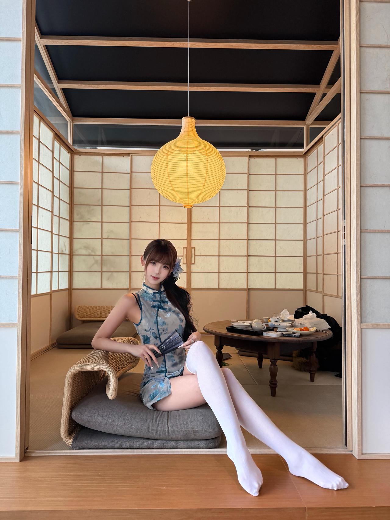 蓝色旗袍很衬人～Sylvia耶旗袍美女