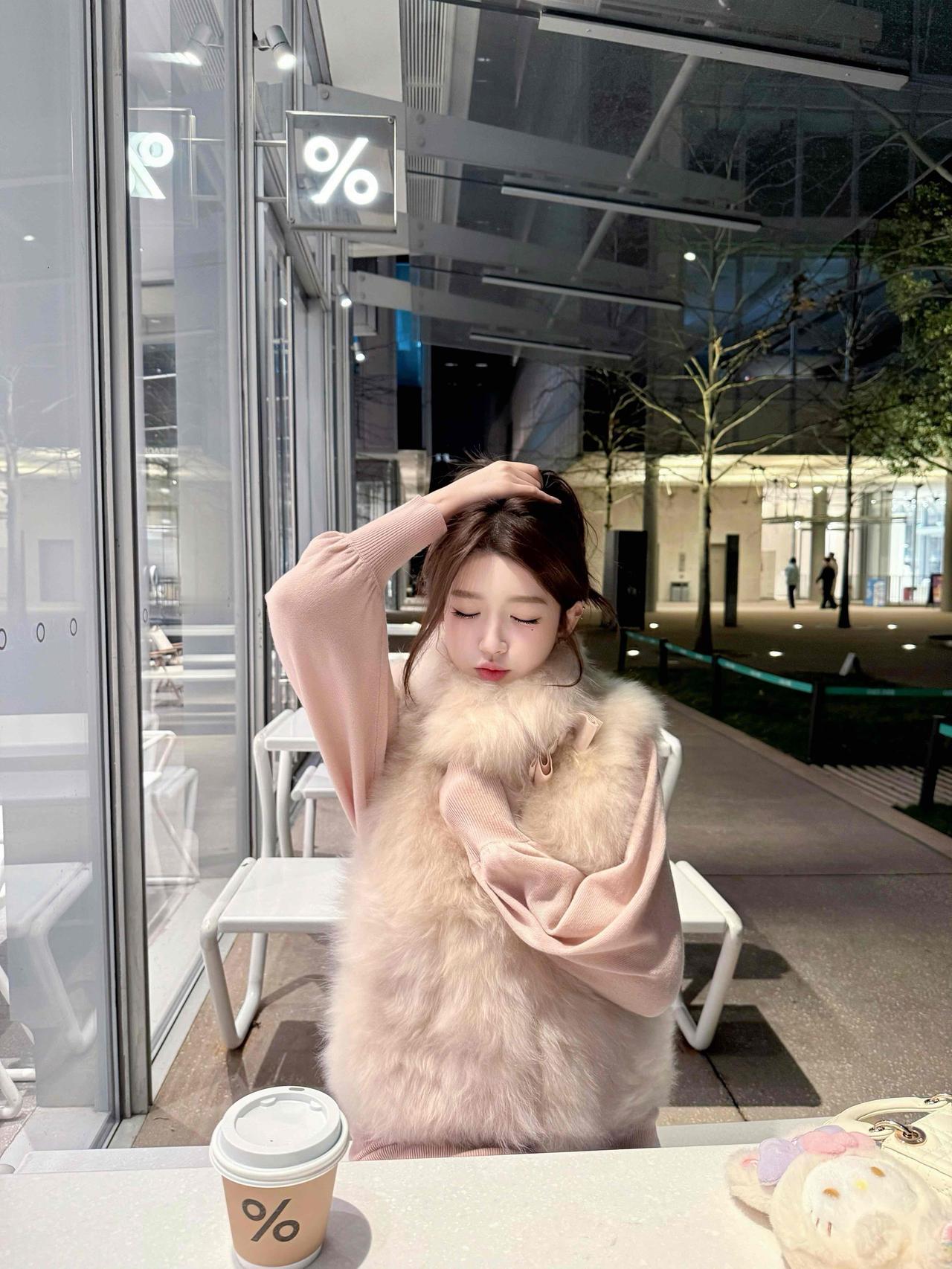 乖乖嘟˶> ᴗ <˶