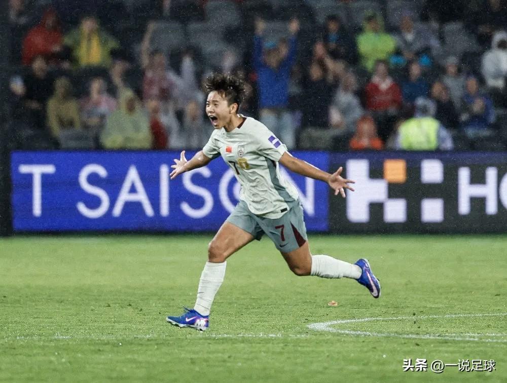 女足精神！中国女足2比1朝鲜女足，小组三连胜挺进八强！

刚刚结束的女足亚洲杯B