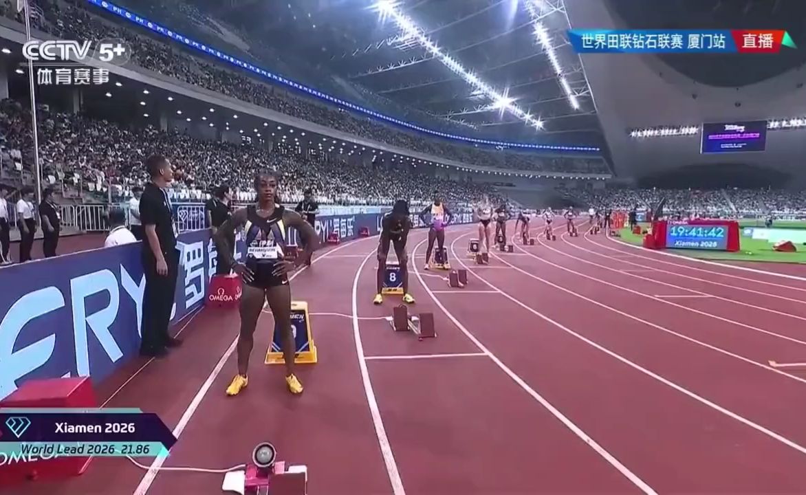 今晚钻石赛厦门站女子200米决赛-陈妤颉最终成绩23秒01…