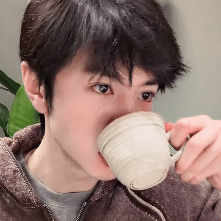 忙一天 怎么回来还没有新鲜的陈哲远看这对吗[失望] ​​​