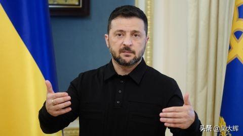 泽连斯基就中东局势表示，给伊朗人民一个摆脱恐怖政权的机会，这是公正的。
 
泽连