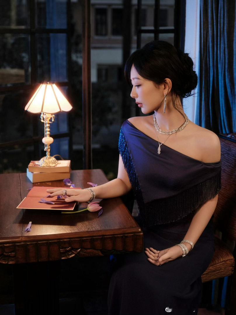 我女鹅美吗！路过的看到了，能给她一个你们的小心意👍🏻嘛！ 