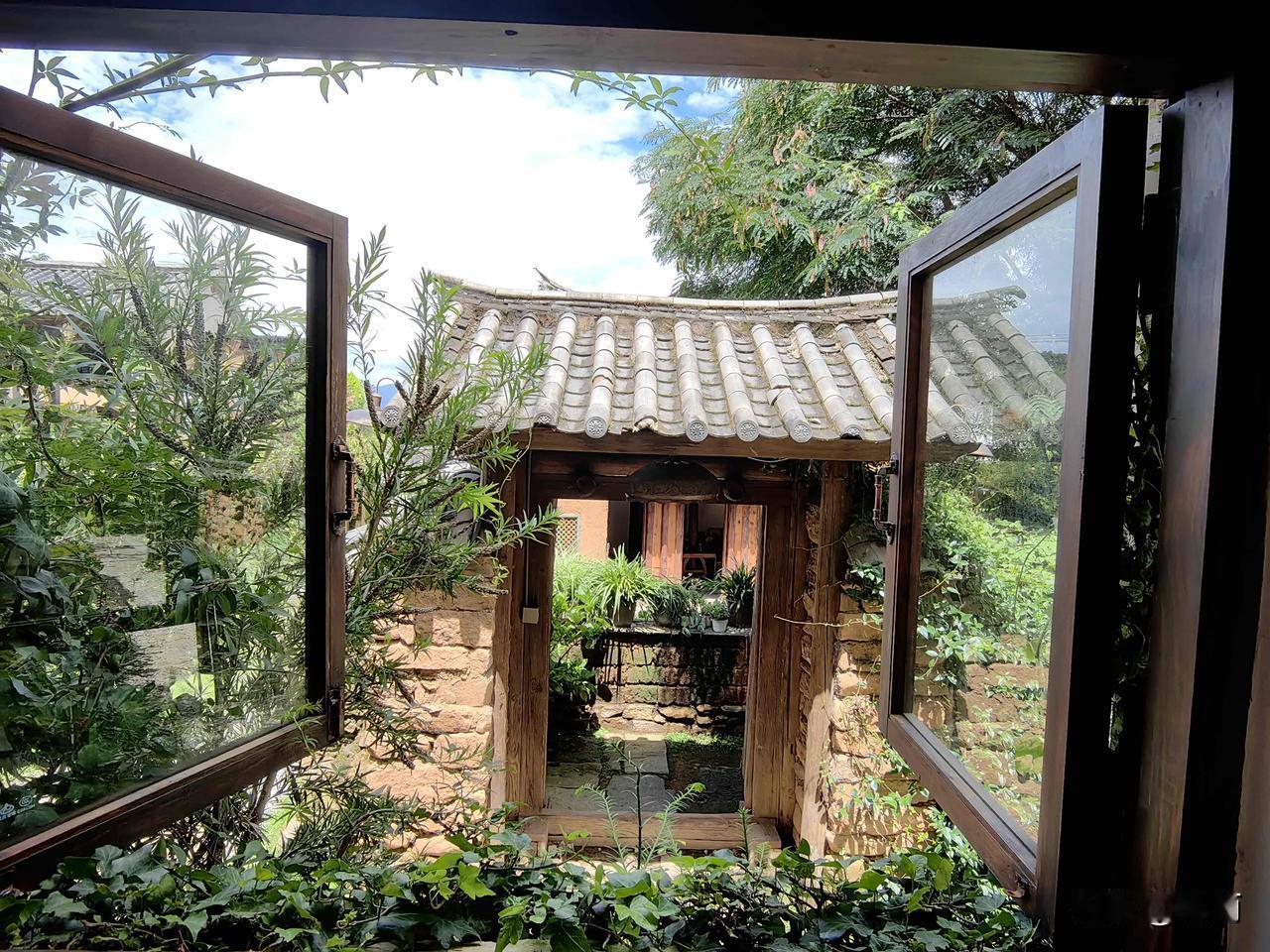 友友们，我分享几个居家生活实用小技巧，简单好操作，轻松提升居家幸福感。

我们退