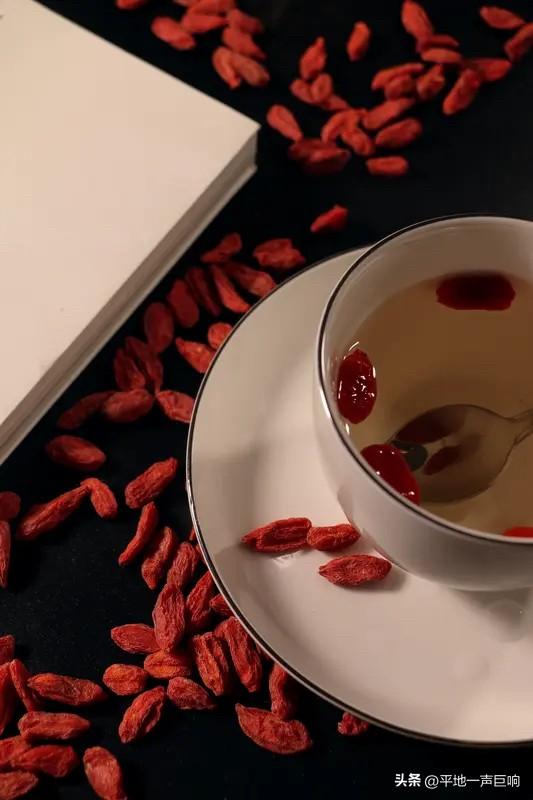 人教人，教不会，事教人，一教就会了！

一招就老实了，这种事情比比皆是。

就比