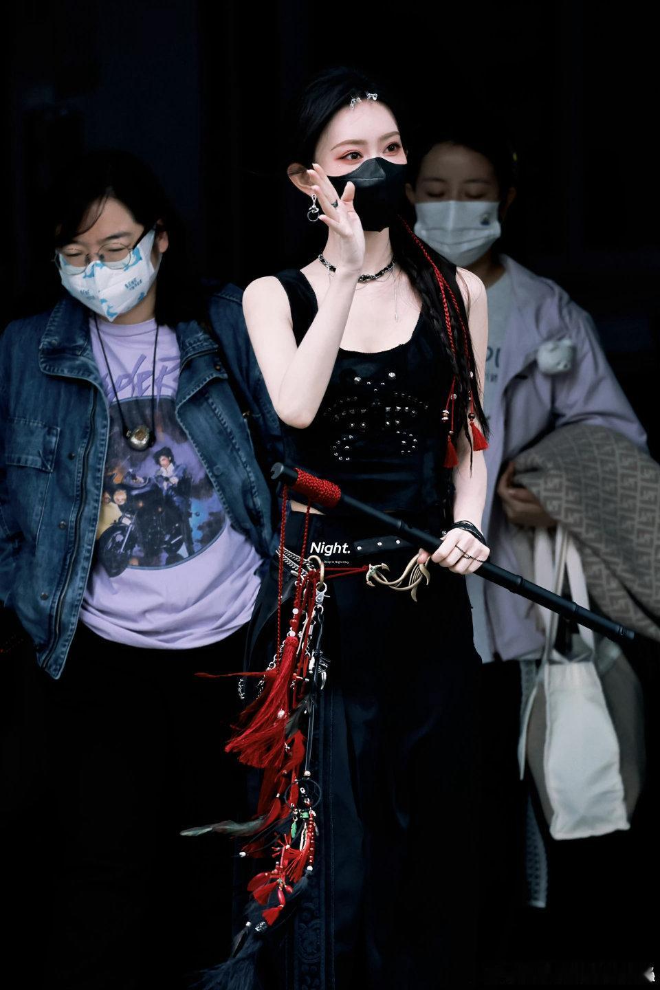 孟子义新中式侠女风孟子义cos侠女孟子义的侠女落泪名场面太戳心了！泪珠滑落时眼神