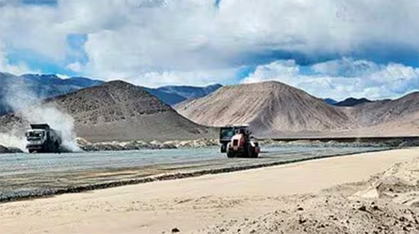 【靠近中国边境，印度启用新空军基地】 在中印边境关系趋缓之际，印度一个靠近中印实