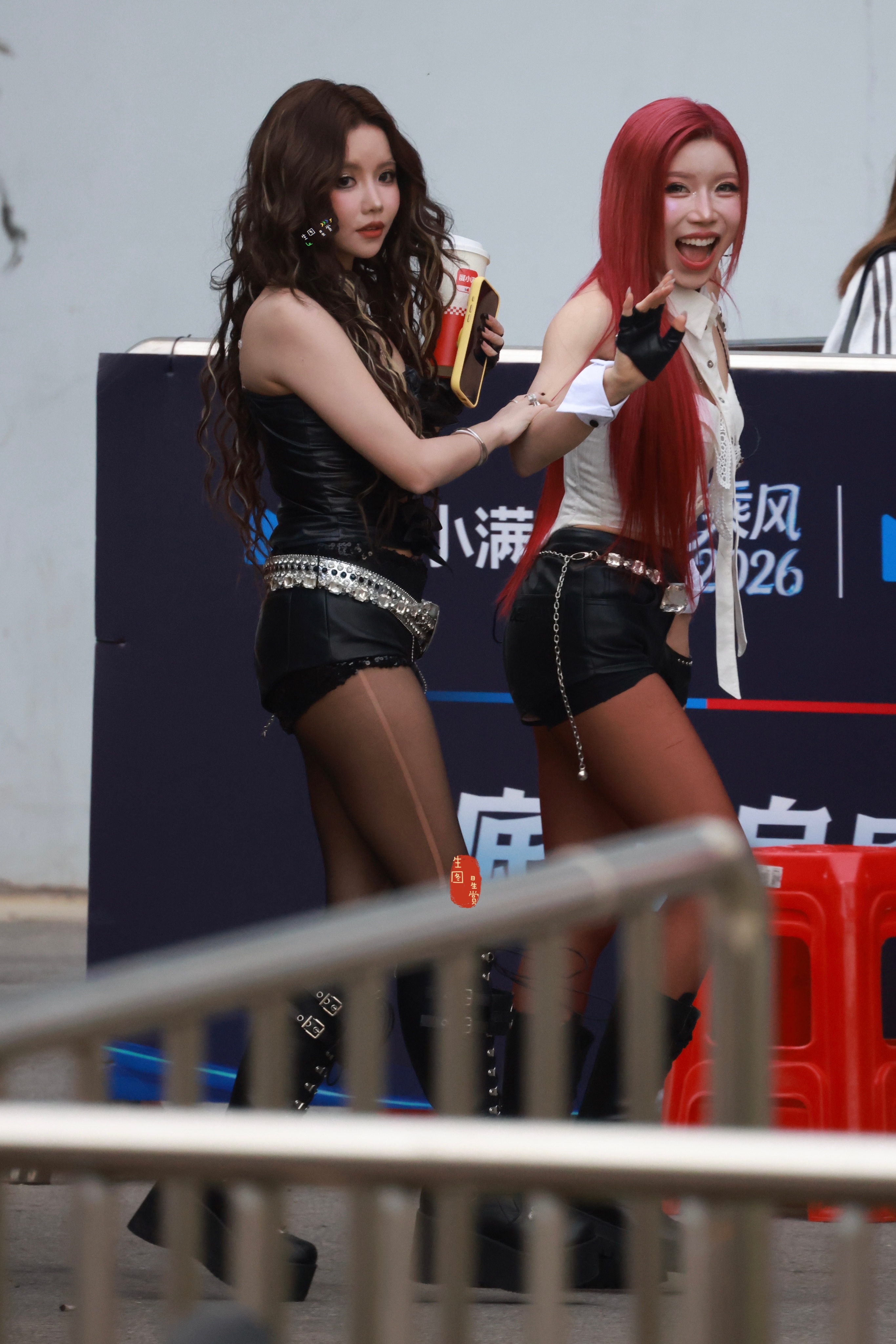 安崎浪姐二公上班黑丝野性辣妹上线乘风2026