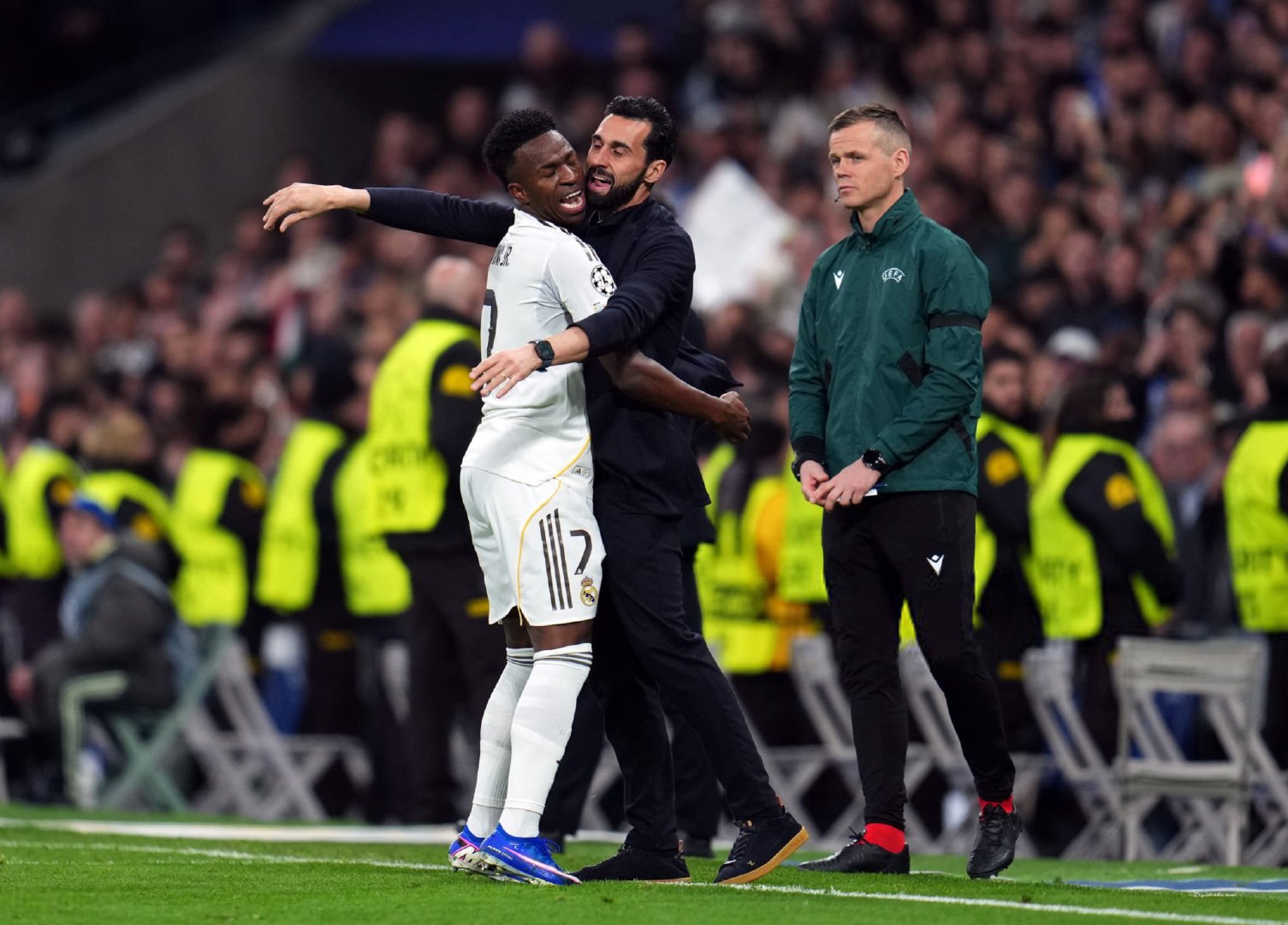 威尼修斯vs摩纳哥：• 60次触球• 89%传球成功率• 100%长传成功率• 