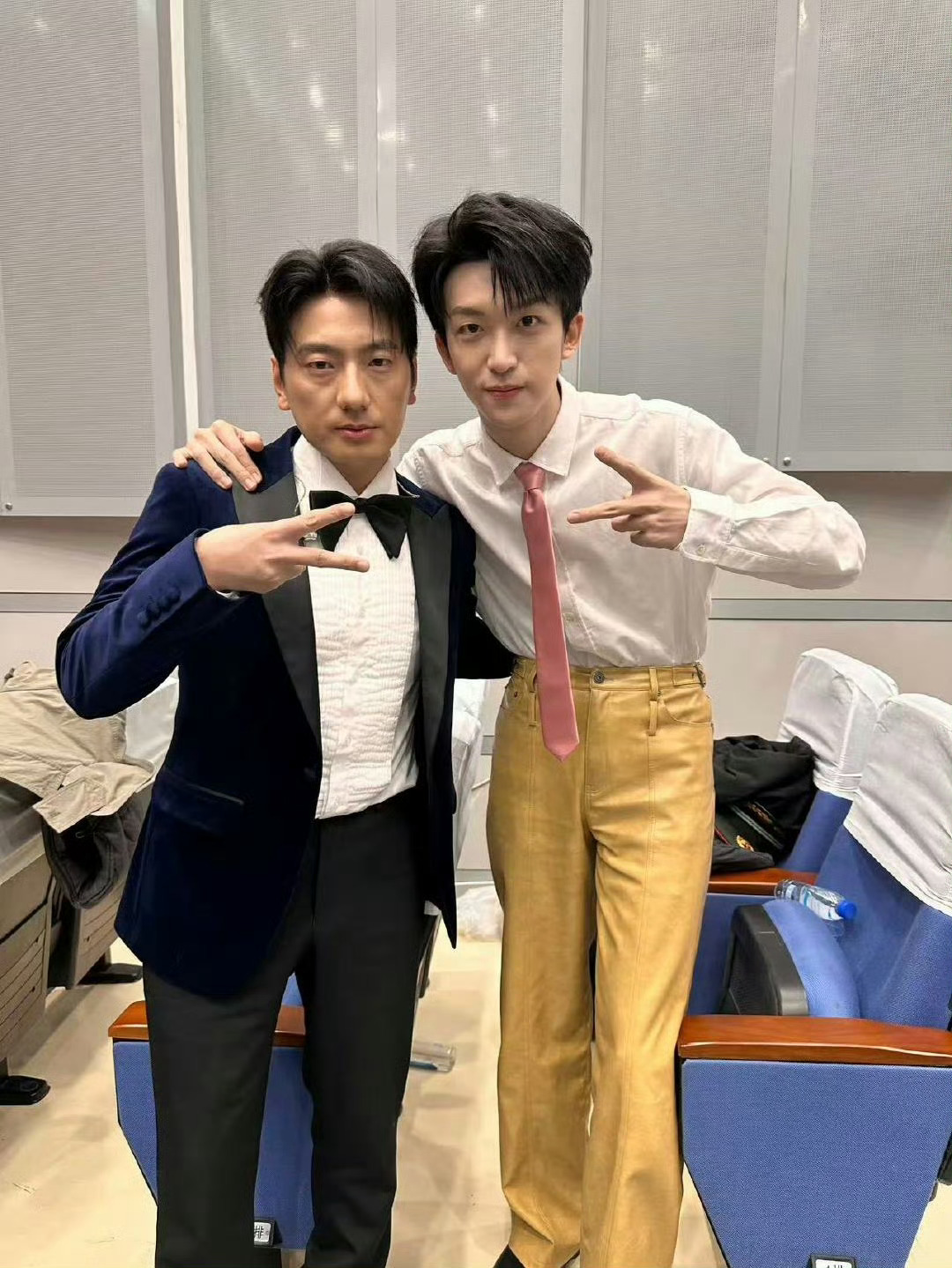 海来阿木黄子弘凡合作海来阿木黄子弘凡演唱会合作 黄子弘凡要和海来阿木合作啦？？真