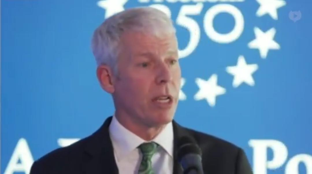 快讯——美国能源部长克里斯·赖特将与伊朗开战比作：“切除会夺走你性命的癌症”，并