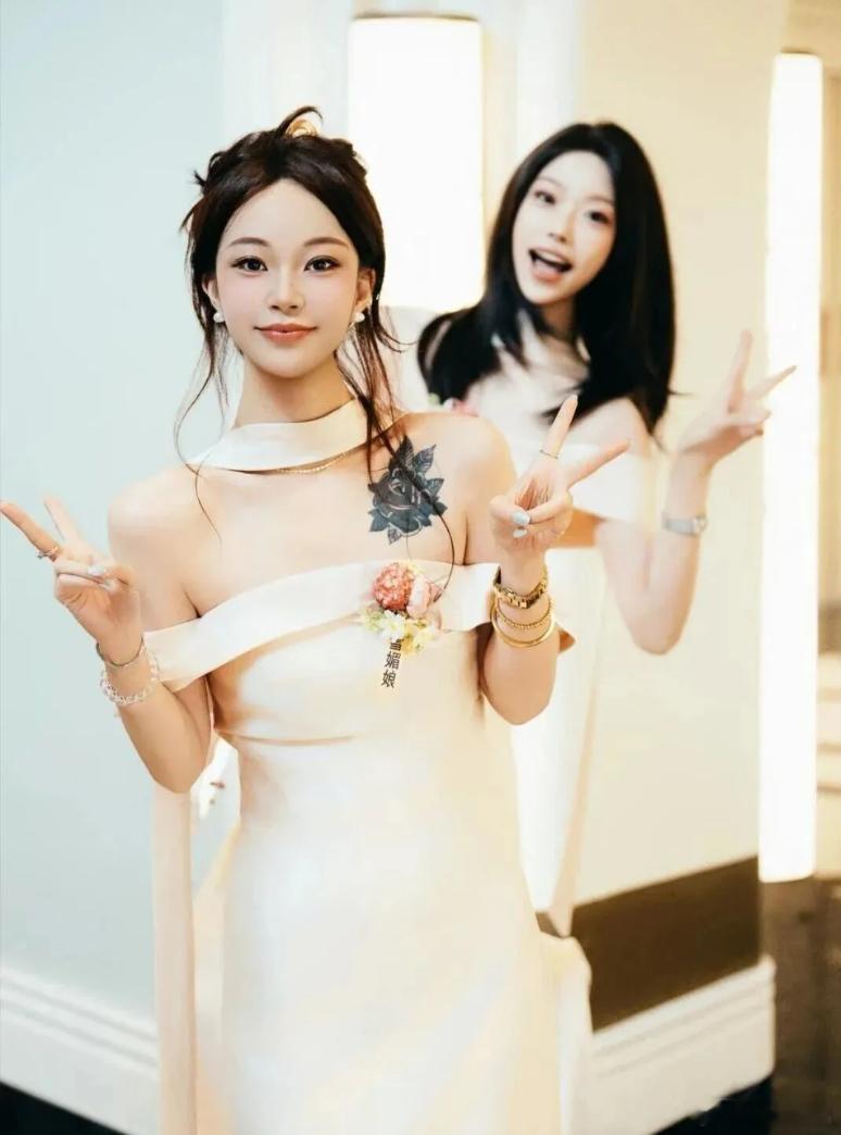 五人组成员榨菜结婚！连麻妻子阿佳和SASI女友琪琪格担任伴娘！美到你了吗？五人组