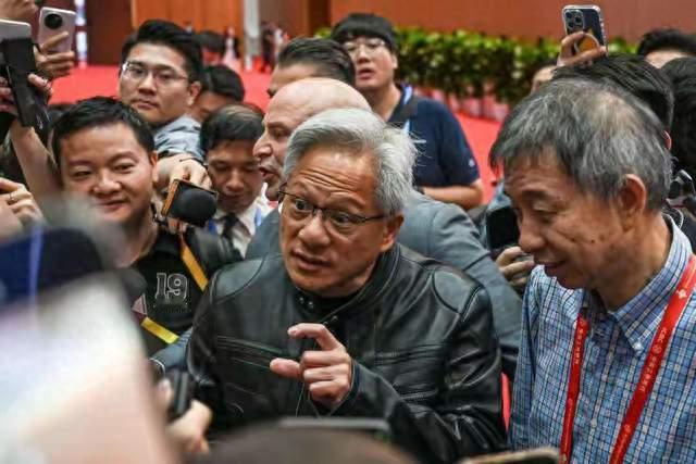 四年封杀反成神助攻！华为霸榜50%，英伟达在华溃败仅剩8%！