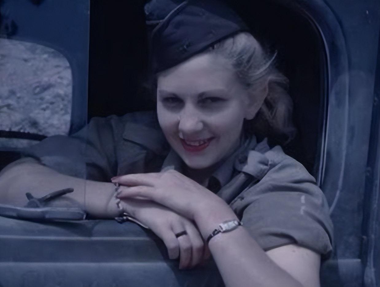 [微风]1917年，大批山东汉子被骗到法国挖煤，到了才知道不是挖煤，而是干苦力，