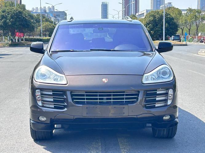买二手保时捷Cayenne，我不会因为"保时捷"三个字就直接默认前任车主一定在4