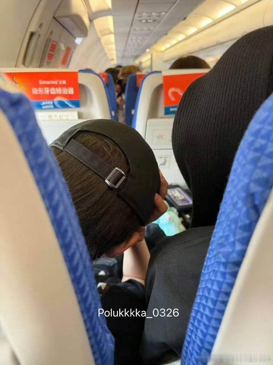 哦莫 