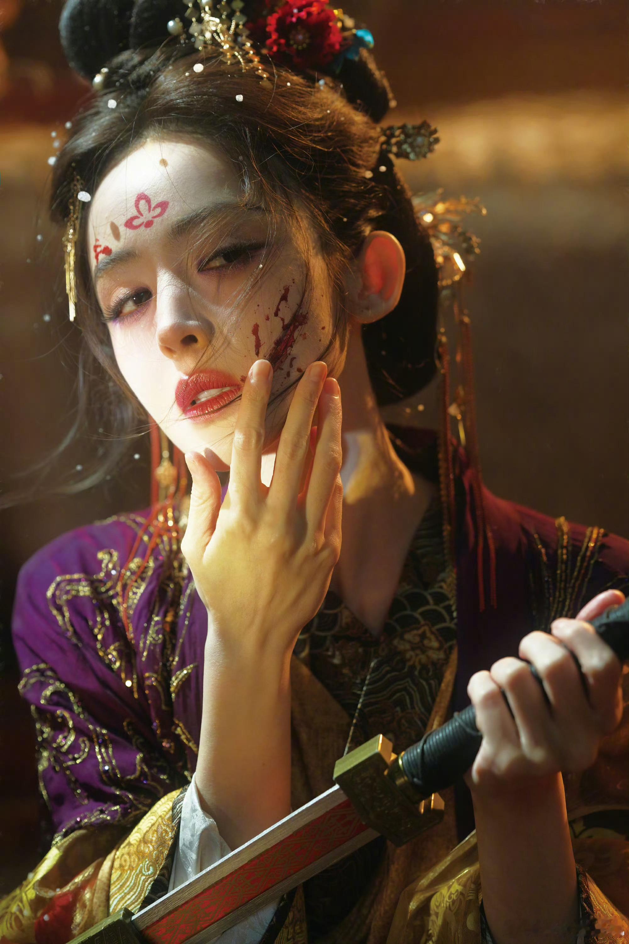 娜扎骤雨落宿命敲娜扎玉茗茶骨战损新妆 好看 