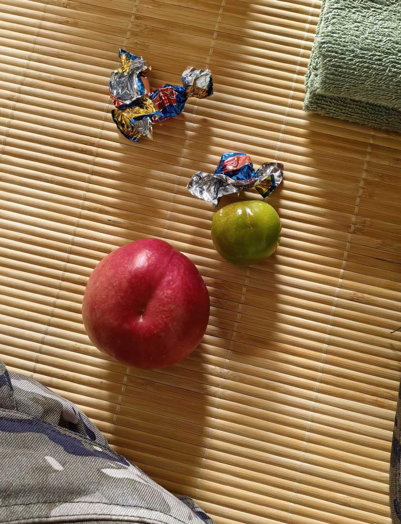 要大的要小的
我说一样甜，你信不每天都有值得记录的瞬间 兵哥哥 人生的意义