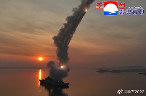 日射夜射朝鲜昨夜再次进行了试射，这两次想必应该打出去不少💰吧。反正这波B是被将