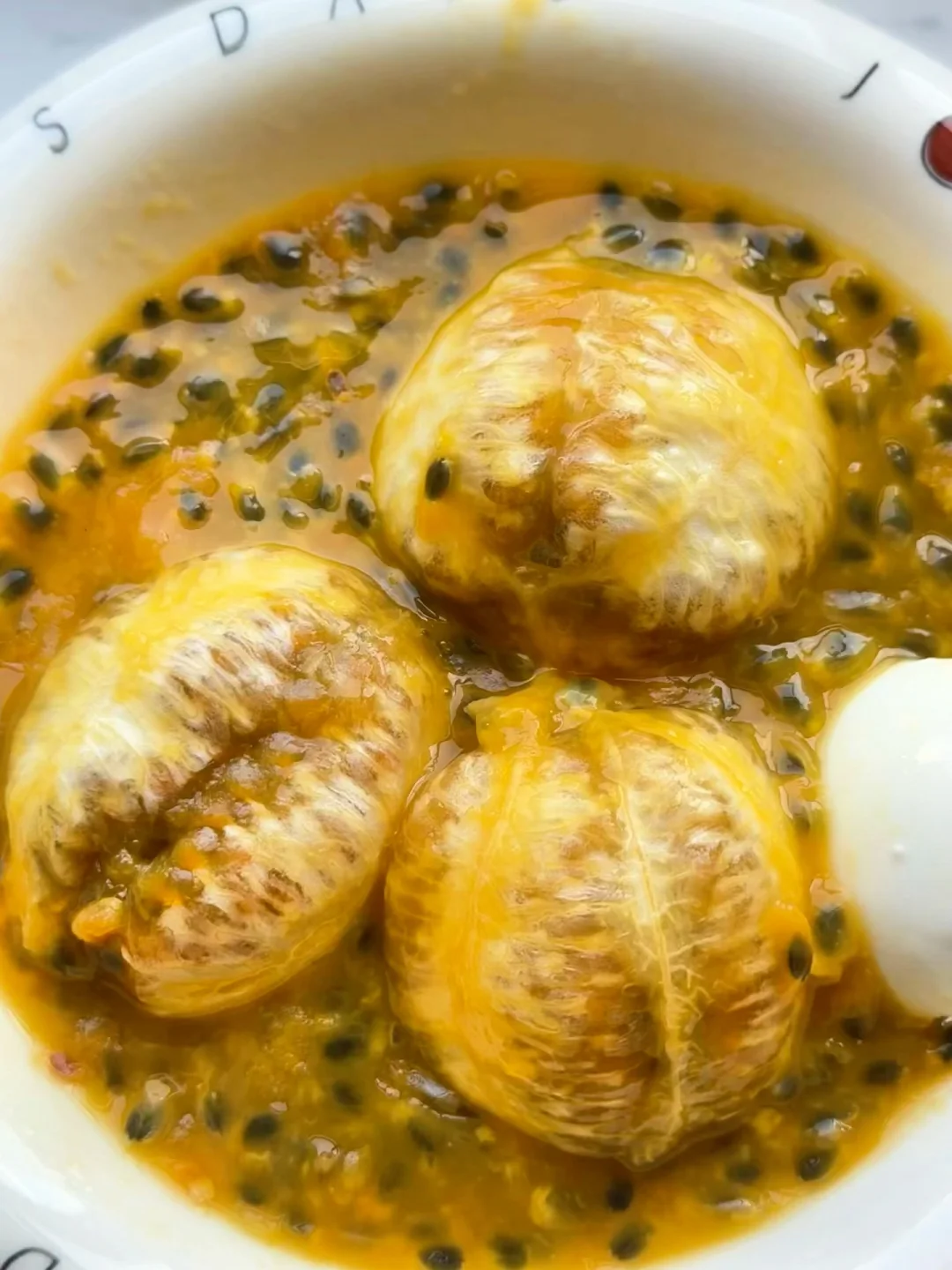 我妈说我太黑了，让我一天吃三颗，真的有用吗