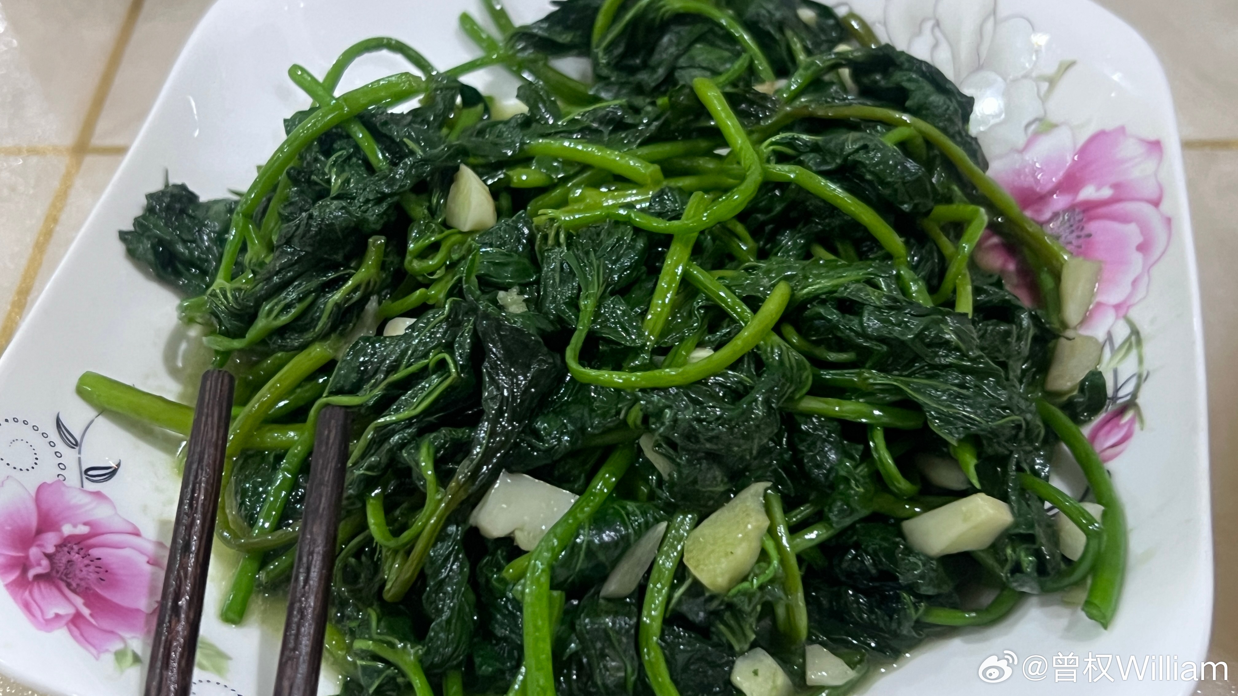 一生不过一年四季三餐整起来了！喝酒全世界最好的曾哥加油