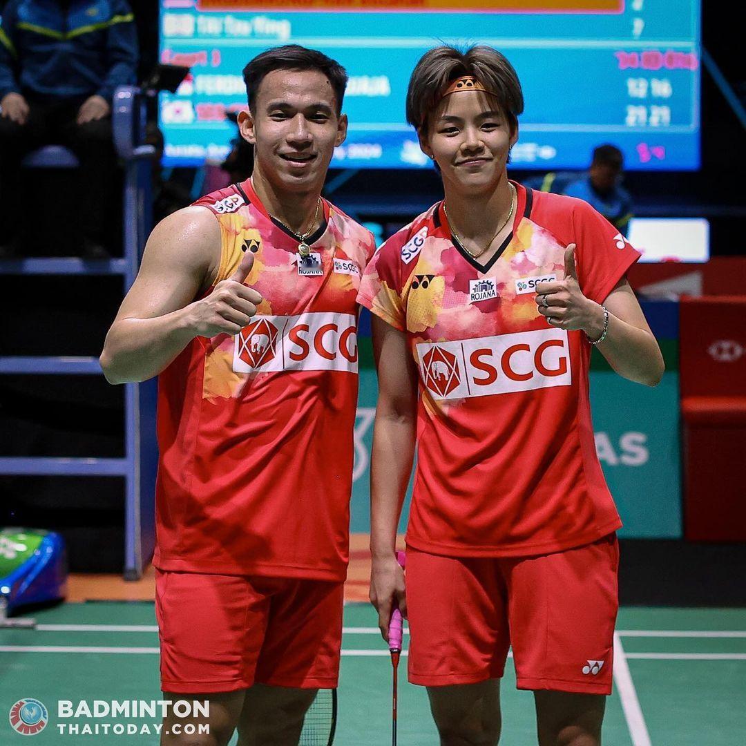 德差波/沙西丽🇹🇭 21-16、21-13 🇯🇵山下恭平/筱谷菜留半决赛