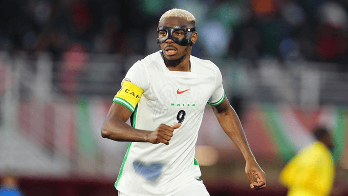 尼日利亚队因奖金问题罢赛，政府介入并承诺付款后解决