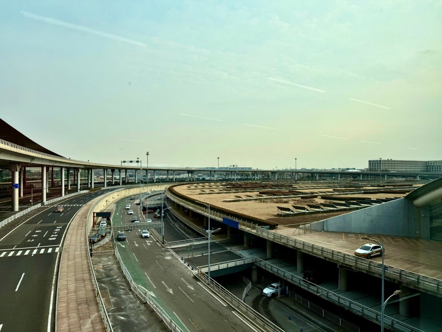 北京鹅毛大雪在朋友圈和热搜看了两天北京大雪了，可是顺义村里可是一毛钱都没下。骗纸