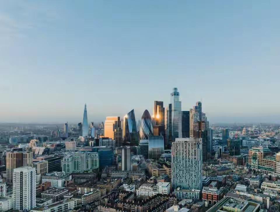 俄罗斯发布针对英国目标清单，威胁要用导弹袭击伦敦在内4处地点。烽火问鼎计划