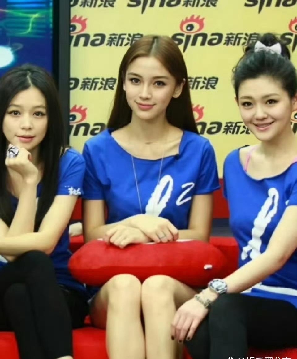 早期Angelababy和大S同框，一时竟看不出俩人有13岁年龄差，两张脸都美的