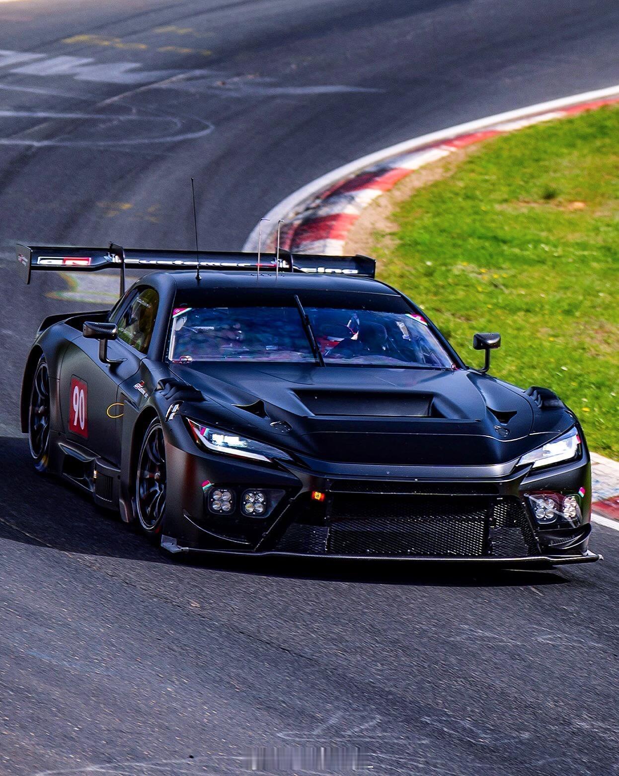 丰田GR-GT GT3赛车在纽伯格林测试大v聊车汽场全开丰田