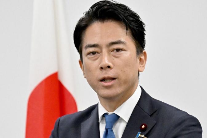 7月6号这天，日本防卫大臣小泉进次郎在社交媒体上，直接官宣，马上要飞土耳其，替首